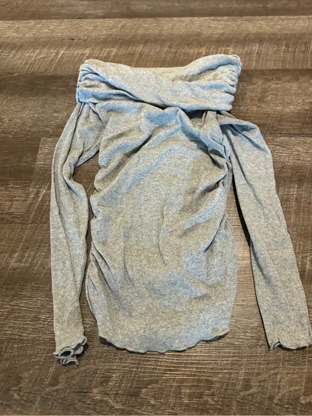 Zara Off-Shoulder Long Sleeve Sweater - Light Gray